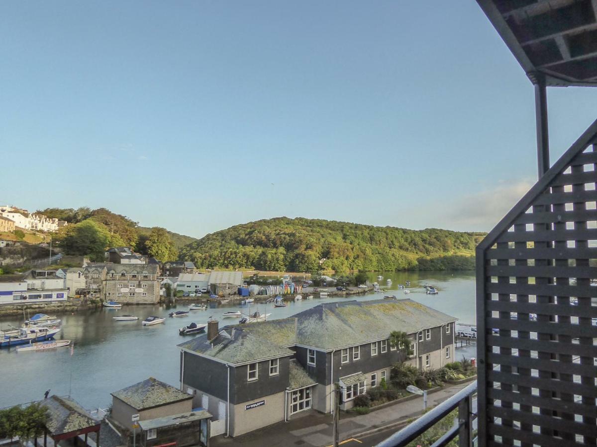 Harbour View Apartment Лу Экстерьер фото